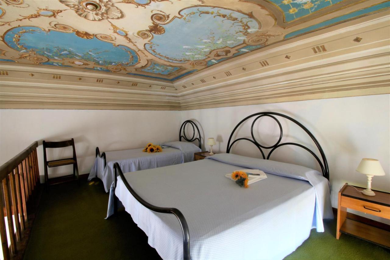 Villa Teresa Porto Azzurro Exteriér fotografie
