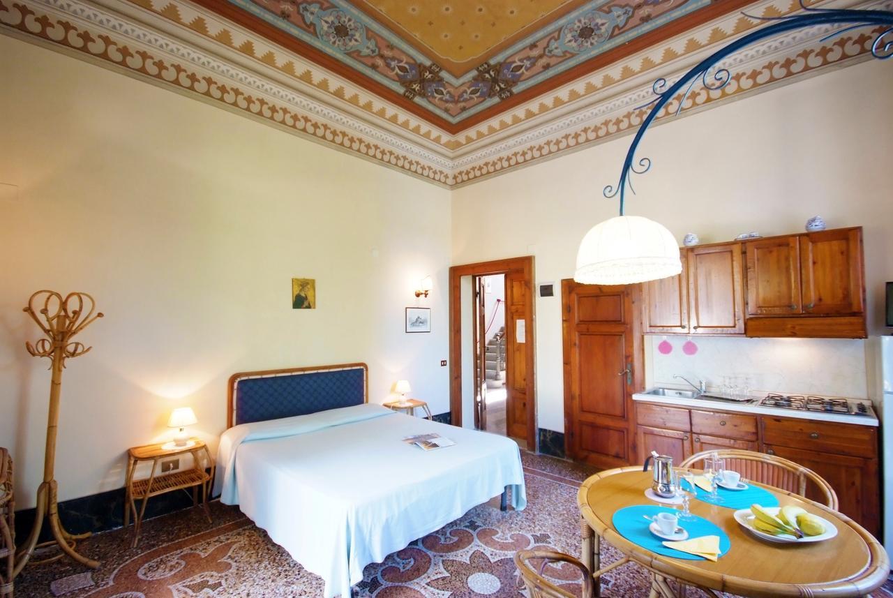 Villa Teresa Porto Azzurro Exteriér fotografie