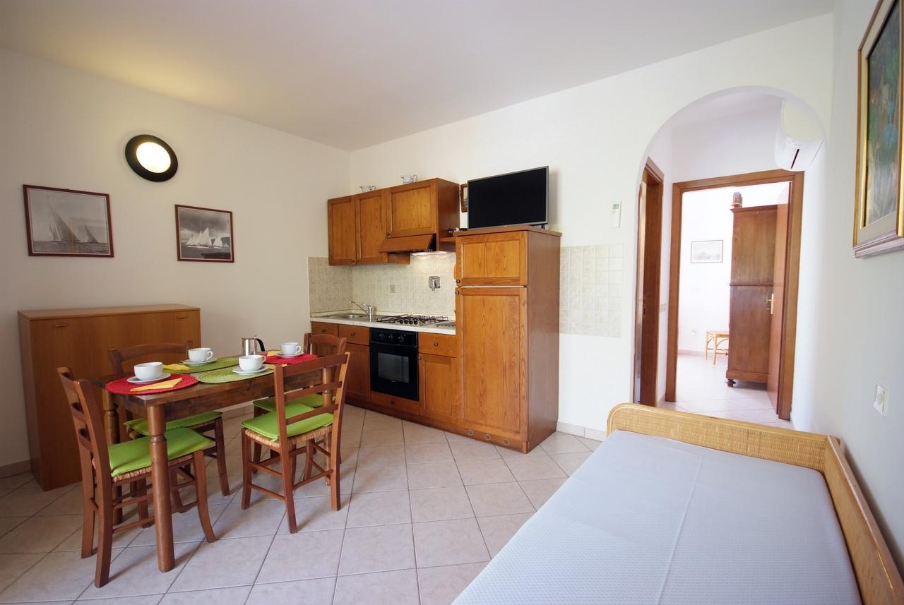 Villa Teresa Porto Azzurro Exteriér fotografie