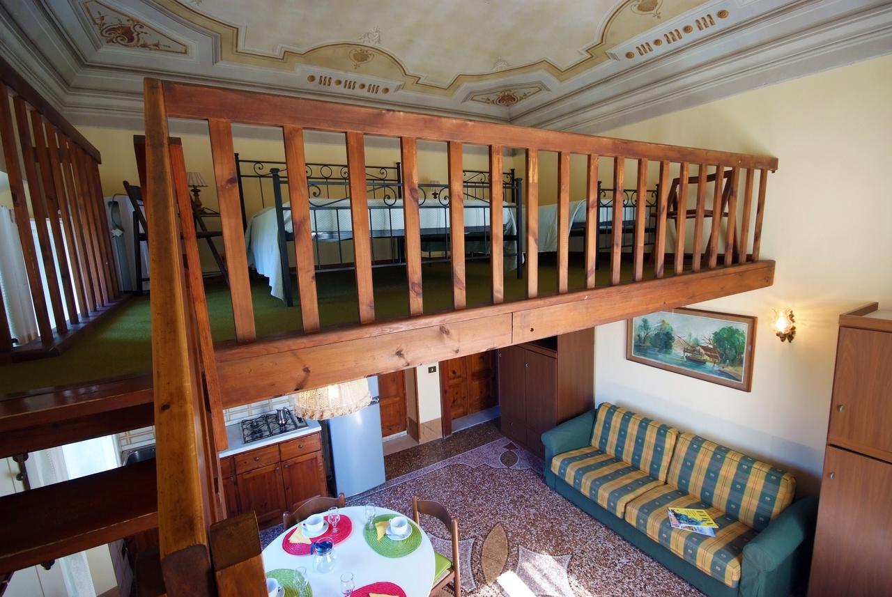 Villa Teresa Porto Azzurro Exteriér fotografie